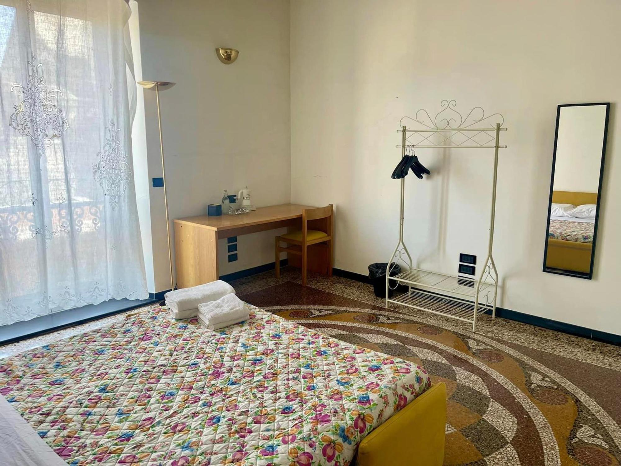 Home Sweet 3A Генуя Экстерьер фото